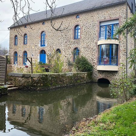 Le Moulin De Meral Montsûrs エクステリア 写真