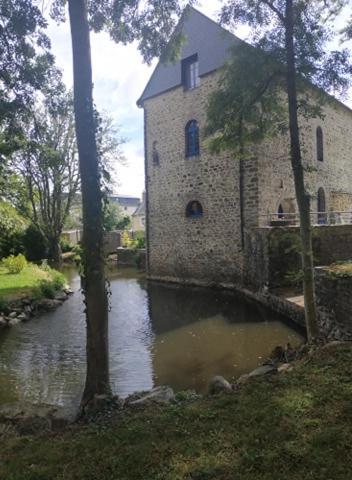 Le Moulin De Meral Montsûrs エクステリア 写真