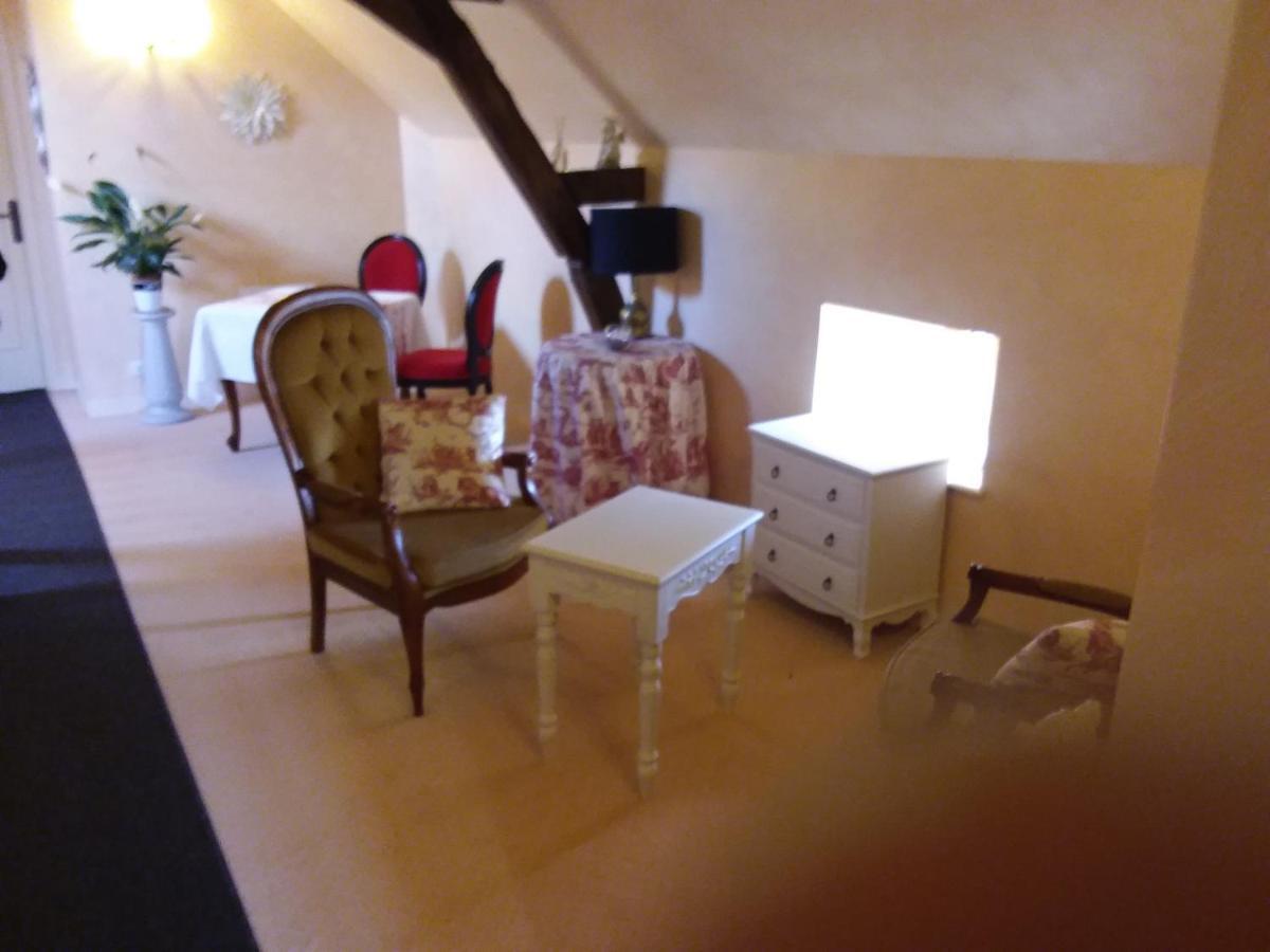 Le Moulin De Meral Montsûrs エクステリア 写真